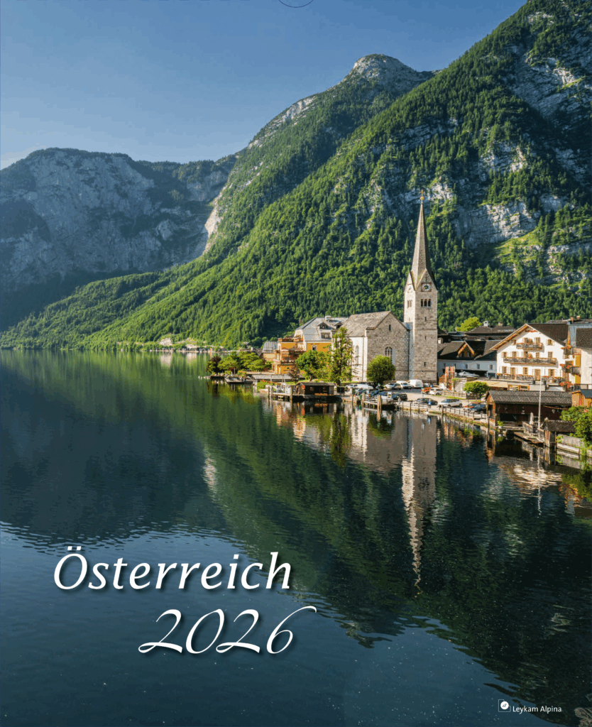 Wandkalender mit Landschaft aus Österreich und Kalendarium für 2026